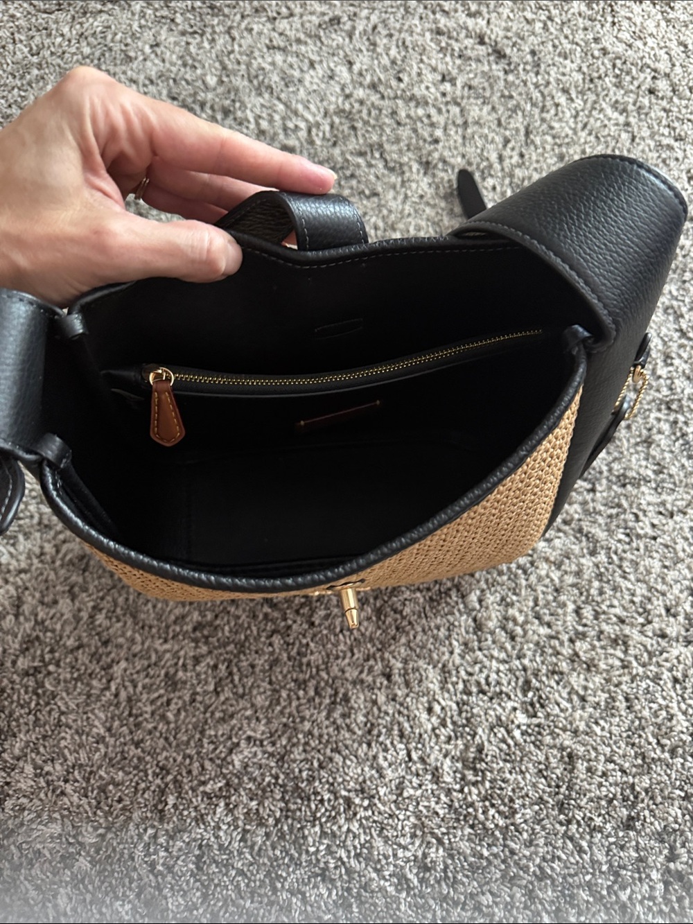 NWOT Coach Hadley crossbody bag - Picture 4 of 4
